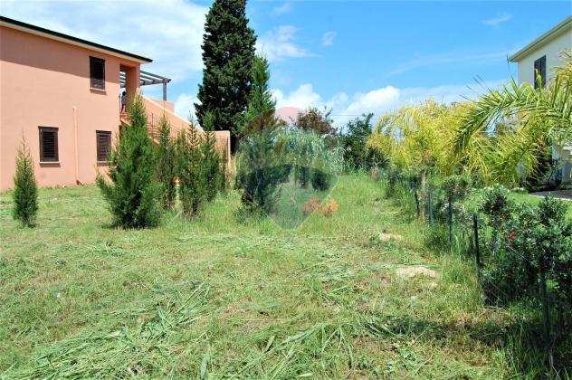 Rif30721483-8 - Appartamento in Vendita a Campofelice di Roccella di 368 mq