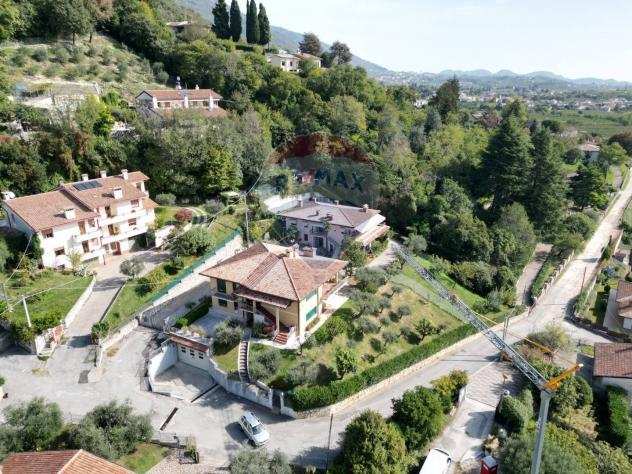 Rif39481003-221 - Villa o villino in Vendita a Valdobbiadene di 430 mq