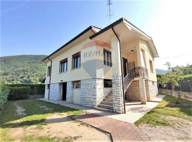 Rif39481003-222 - Casa indipendente in Vendita a Valdobbiadene di 200 mq