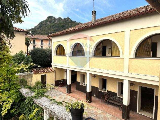 Rif39481008-62 - Villa o villino in Vendita a Vittorio Veneto di 470 mq