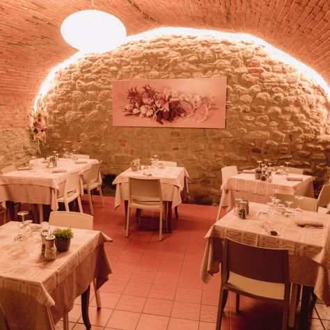Rinomata attivitagrave di ristorazione - Vendesi (Monte San Savino)