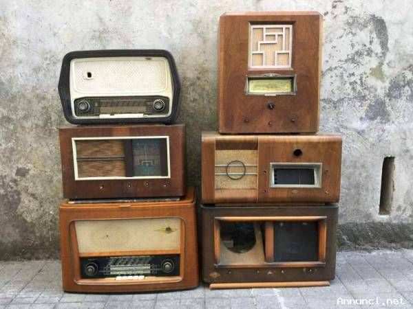 RIPARAZIONE RADIO A VALVOLE APPARECCHI VINTAGE