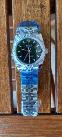 Rolex Datejust replica con cinturino jubilee cassa