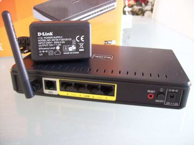 Router Modem Wi Fi D-Link DSL-2640B e Alimentatore