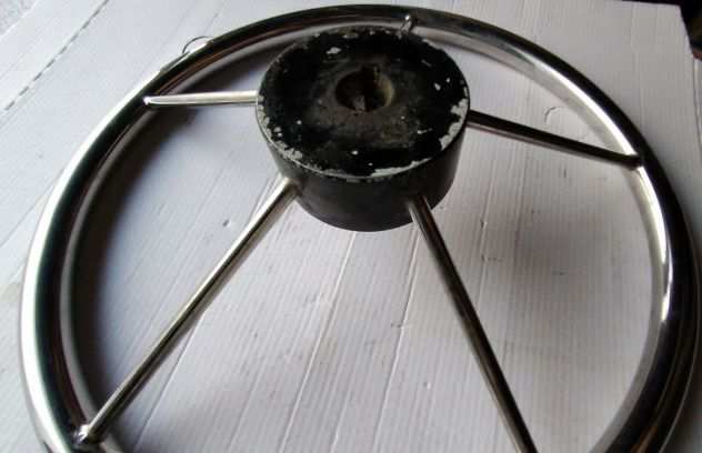 RUOTA TIMONE PER BARCHE USATO .CORONA E RAZZE IN ACCIAIO INOX