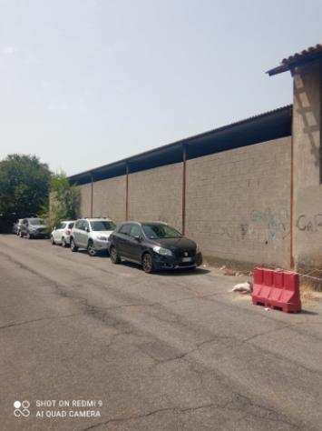 Rustico  Casale di 1085 msup2 con piugrave di 5 locali in vendita a Milano