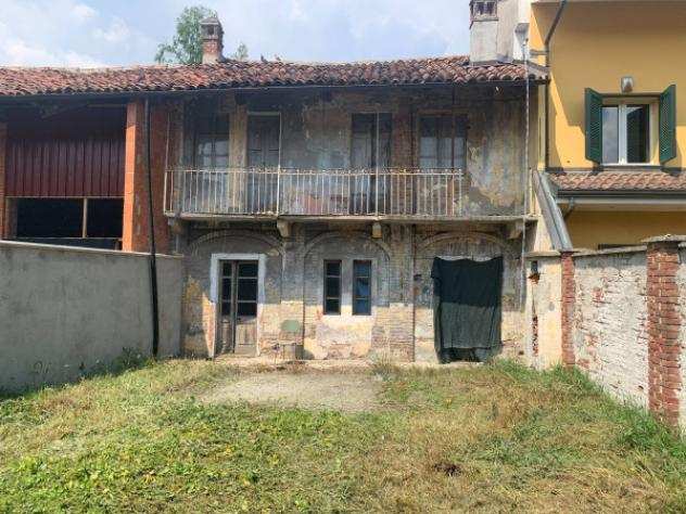 Rustico  Casale di 117 msup2 con 3 locali in vendita a Leinigrave