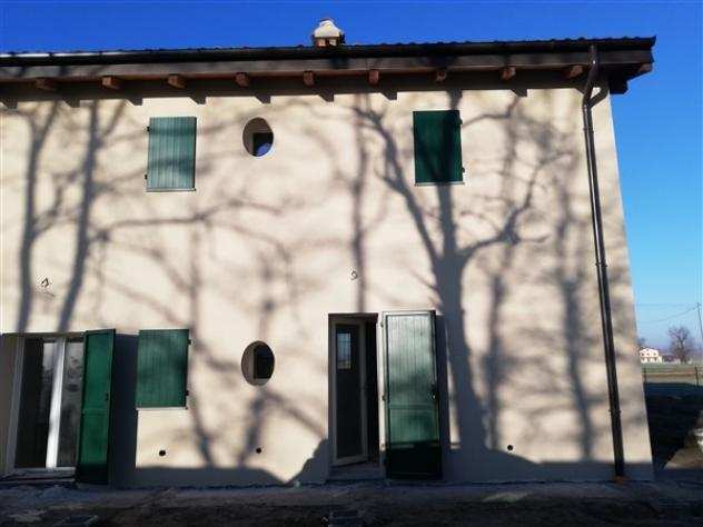 Rustico  Casale di 130 msup2 con 5 locali in vendita a Castel Maggiore