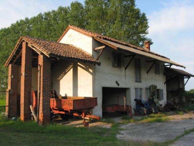 Rustico  Casale di 150 msup2 con 3 locali in vendita a Vigevano