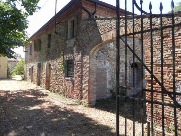 Rustico  Casale di 1701 msup2 con piugrave di 5 locali in vendita a Borghi
