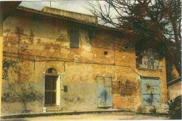 Rustico  Casale di 400 msup2 con piugrave di 5 locali e box auto doppio in vendita a San Lazzaro di Savena