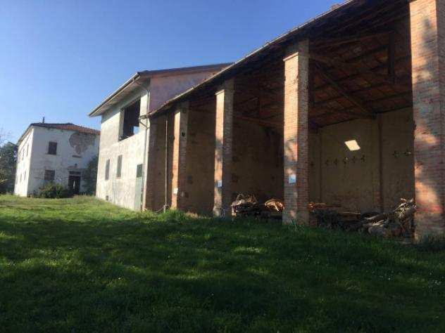 Rustico  Casale di 880 msup2 con piugrave di 5 locali e box auto doppio in vendita a Castrocaro Terme e Terra del Sole