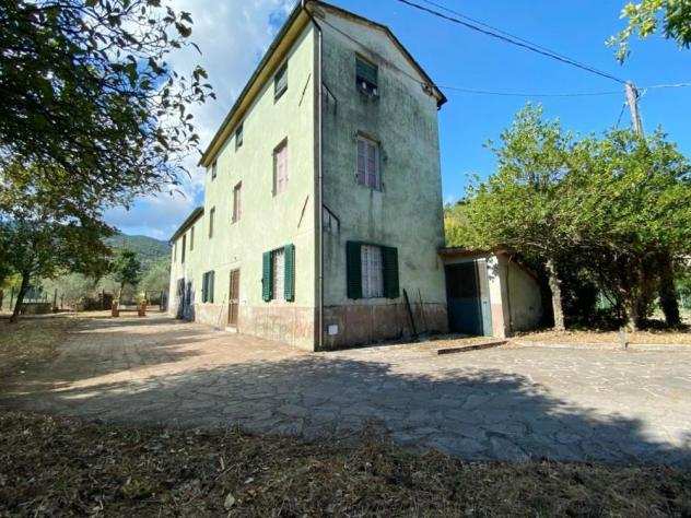 Rustico in vendita a PIEVE DI COMPITO - Capannori 300 mq Rif 1014286