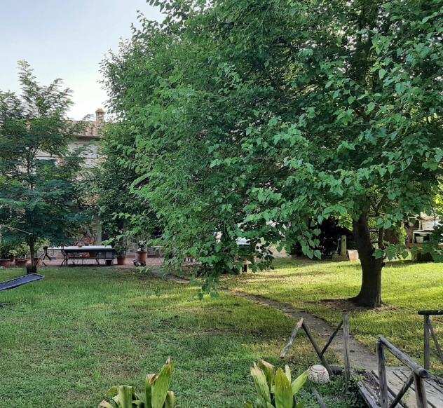 Rustico in vendita a Villa Campanile - Castelfranco di Sotto 260 mq Rif 1163331