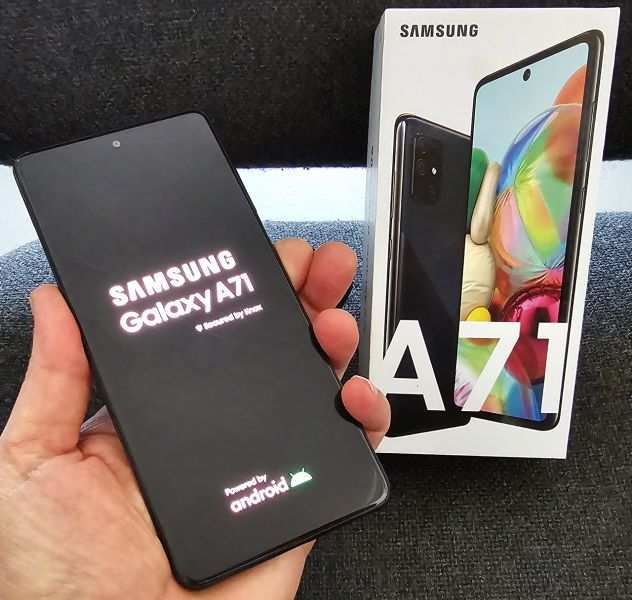 Samsung Galaxy A71 nero dualSim, ram 6Gb, memoria fisica 128Gb PERFETTO