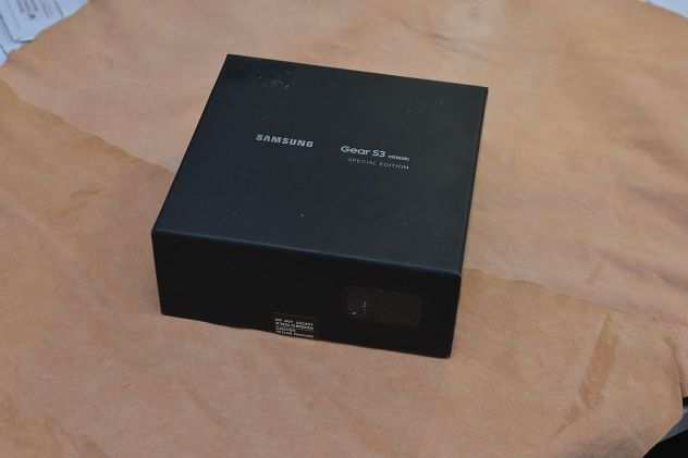 Samsung Galaxy Gear S3 Sport Classic quotEdizione Specialequot cromato (mai Usato)