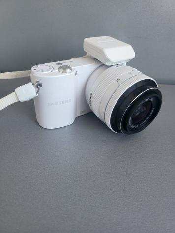 Samsung NX-1000  NX 20-50 II i-function lens Fotocamera digitale