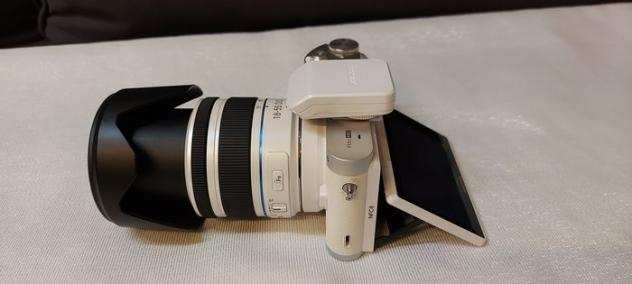 Samsung NX300 white  18-55 OIS