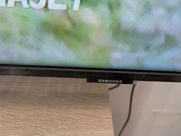 Samsung Series 8 TV Crystal UHD 4K 85quot UE85AU8070 Smart TV Wi-Fi
