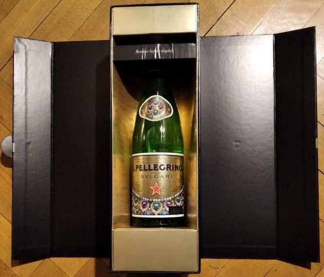 San Pellegrino bottiglia 0.75 couvette Bulgari da collezione