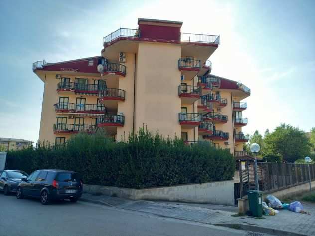 San Prisco (Ce) appartamento panoramico mansardato con box