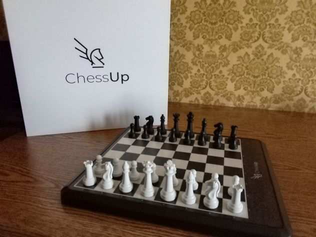 Scaccchiera elettronica ChessUp per giocare online