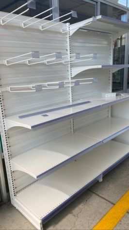 SCAFFALI SELF-SERVICE PER MARKET - MILANO