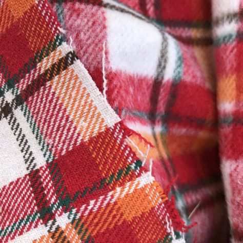 Scampolo tessuto tartan scozzese rosso e bianco