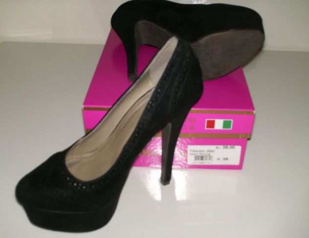 Scarpe nere ndeg38 tacco cm.14 come nuove