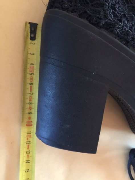 Scarpe nere pizzo con tacco in gomma misura 36