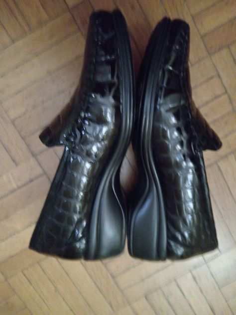 Scarpe pelle suola gomma n 39