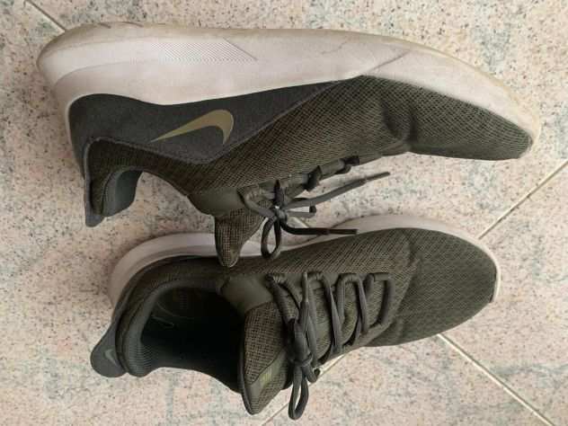 Scarpe sportive Nike tg 44 uomo verde oliva