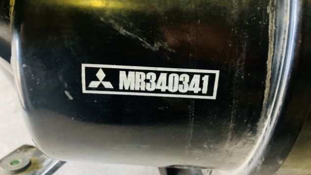 Scatola filtro aria Mitsubishi L200 2.5TD del 2003 (MR340341)