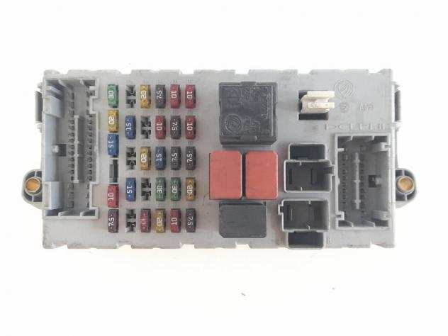 SCATOLA FUSIBILI FIAT PUNTO laquoIIraquo (2000)