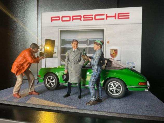 Schuco - 118 - Diorama Porsche service dealer 911 2,4 S