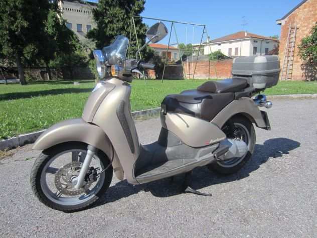 Scooter Aprilia Scarabeo 150