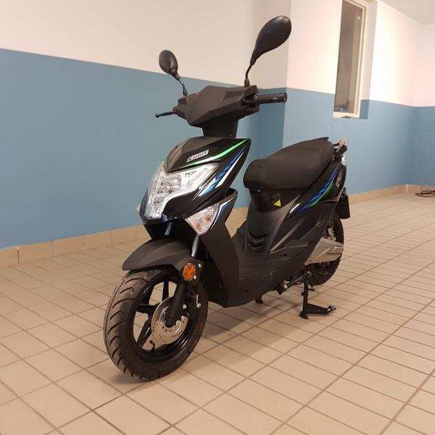 SCOOTER ELETTRICO DISPONIBILE F17 L1e50CC