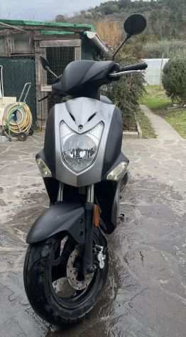 Scooter kymco