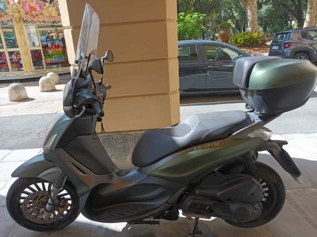 SCOOTER PIAGGIO BEVERLY 300 USATO