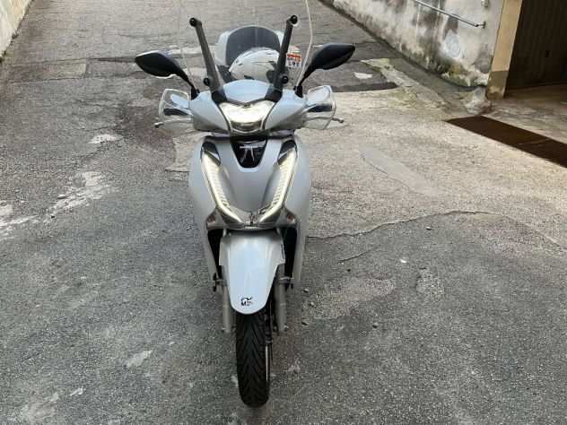 SCOOTER SH 150