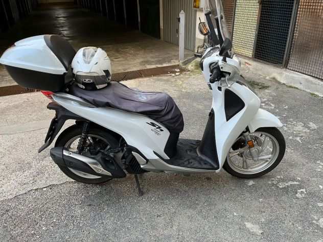 SCOOTER SH 150