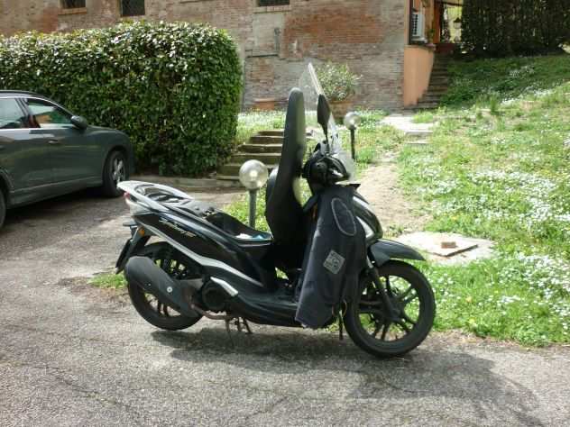 scooter SYM 200