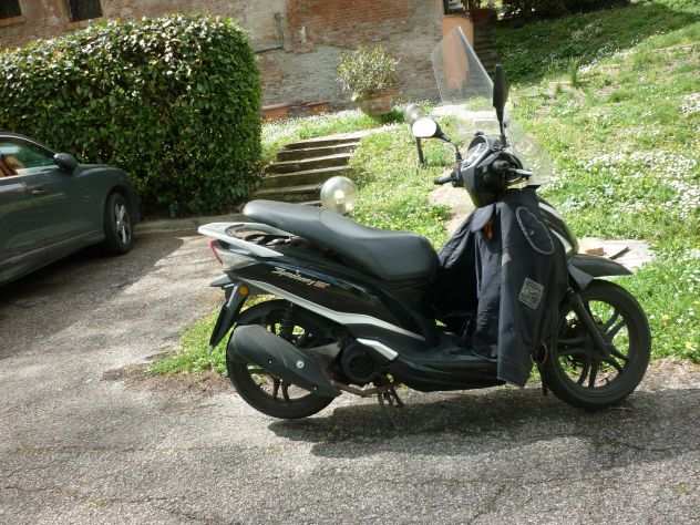 scooter SYM 200