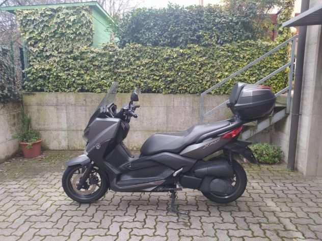 Scooter X-Max 250