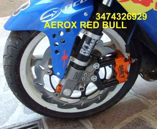 scooter yamaha aerox red bull