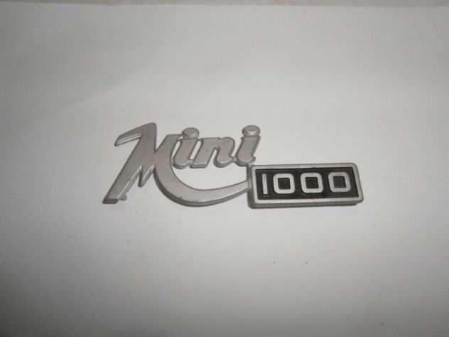 Scritta logo targhetta anteriore per Innocenti mini 1000 NUOVA IN METALLO
