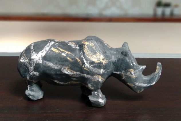 Scultura soprammobile, fermacarte rinoceronte marmo ricostruito (nero Portoro)