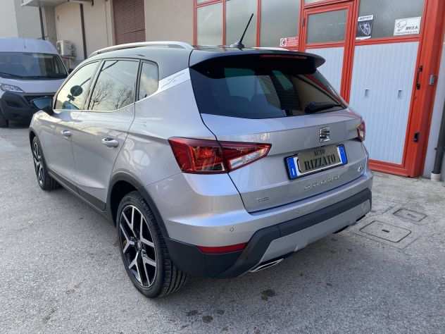 SEAT ARONA 1.0 TGI allestimento FR