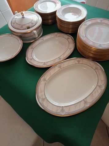 Servizio piatti e tazzine caffegrave in porcellana bone china Noritake