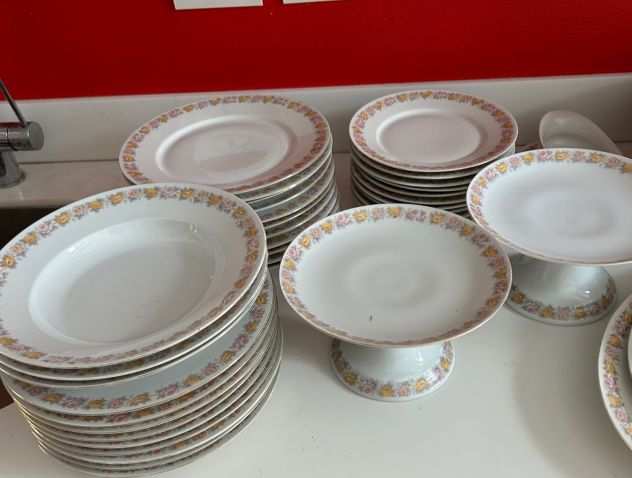 Servizio piatti vintage 50 pezzi fine porcellana roselline